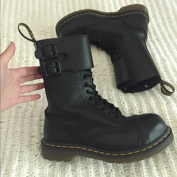 dr martens samuel